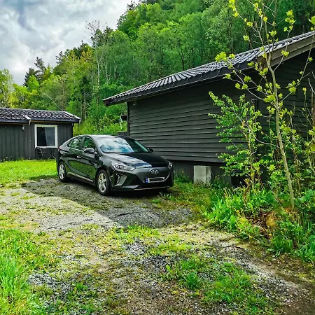 Naturskjonn Feriehytte I Naerheten Av Dyreparken Kristiansand Exterior foto