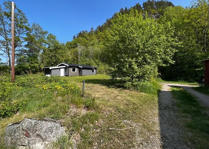 Naturskjonn Feriehytte I Naerheten Av Dyreparken